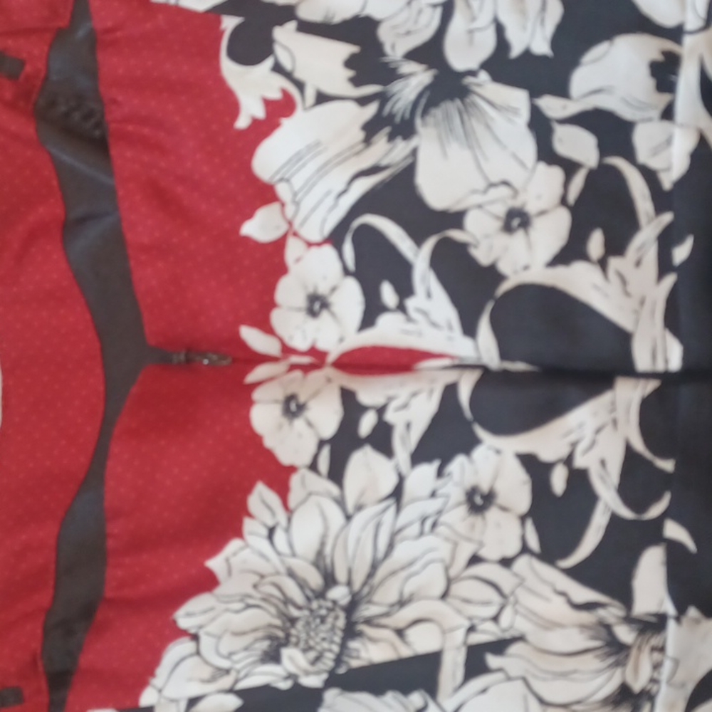 Gorgeous White House Black Market Silky Strapless Floral Dress - Picture 7 of 10